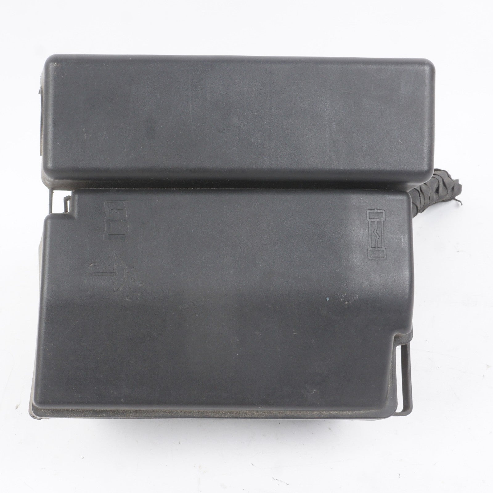 2014 - 2017 Volkswagen Passat Fuse Relay Box OEM