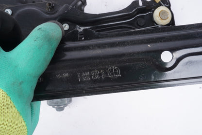 2011 - 2017 BMW F25 X3 FRONT RIGHT DOOR WINDOW REGULATOR W MOTOR 7355636