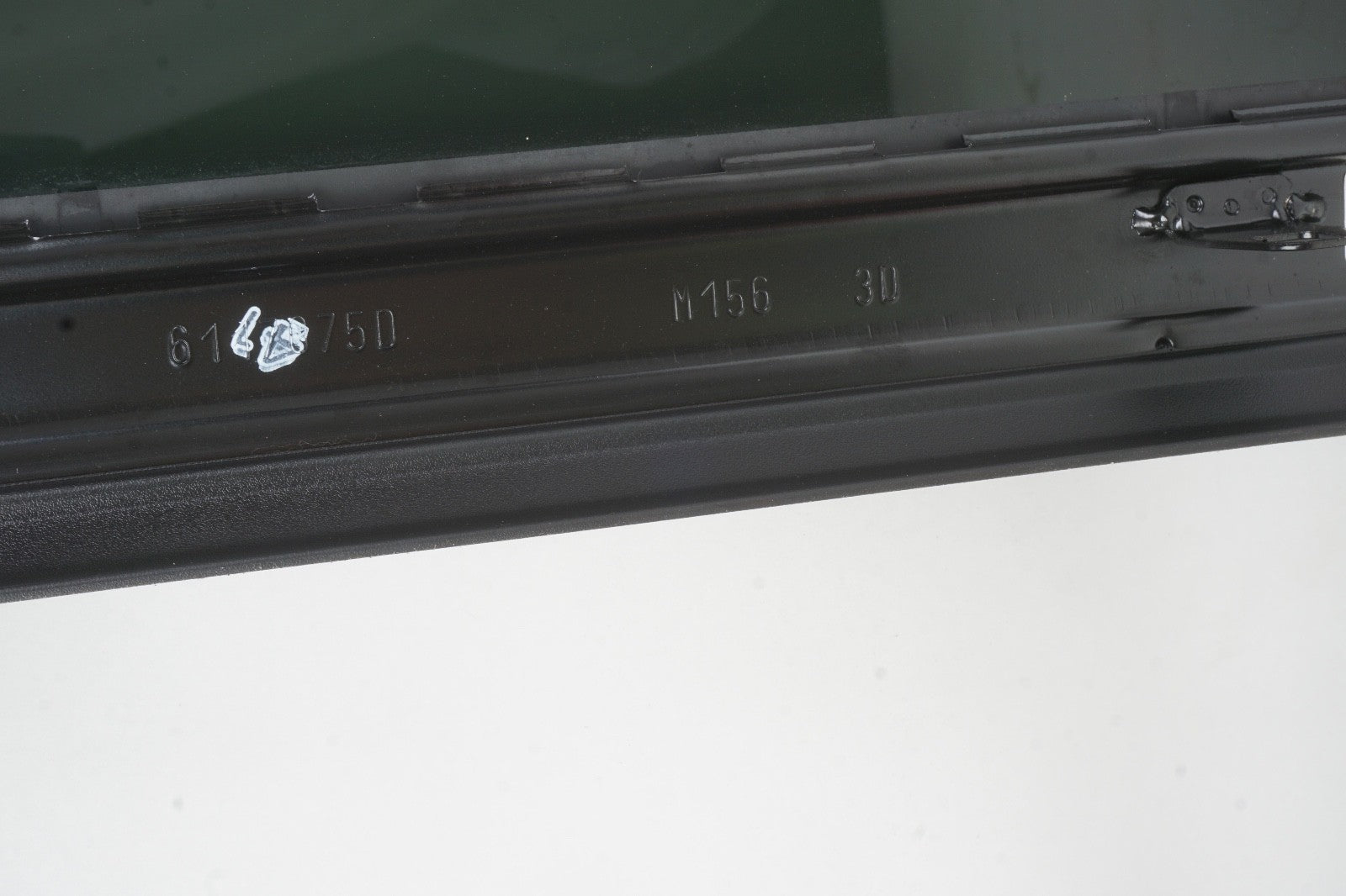 2014 - 2020 Maserati Ghibli Sunroof Glass OEM