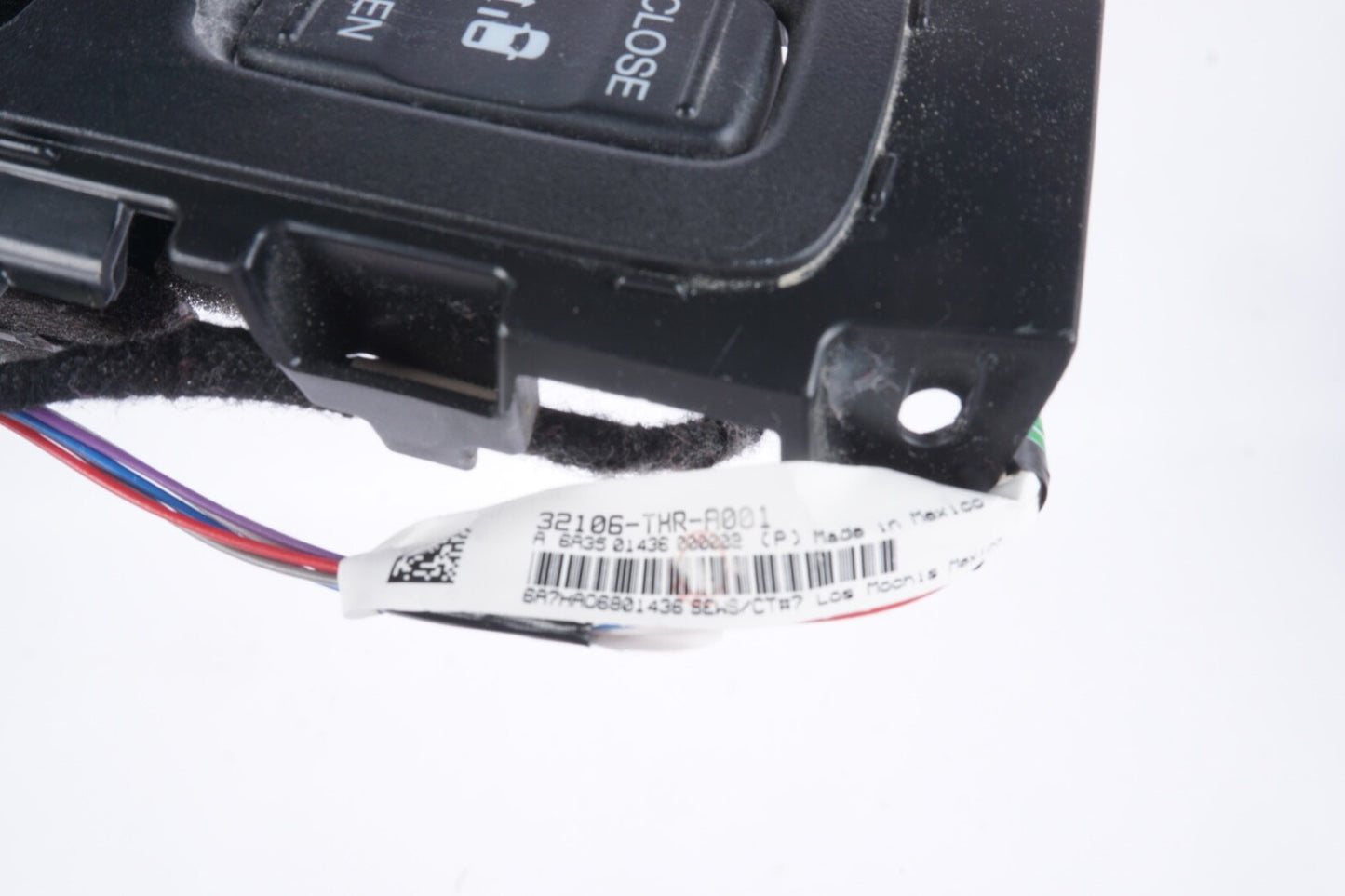 2018-2021 Honda Odyssey Left Center Pillar Door Switch Vent Outlet 32106-thr
