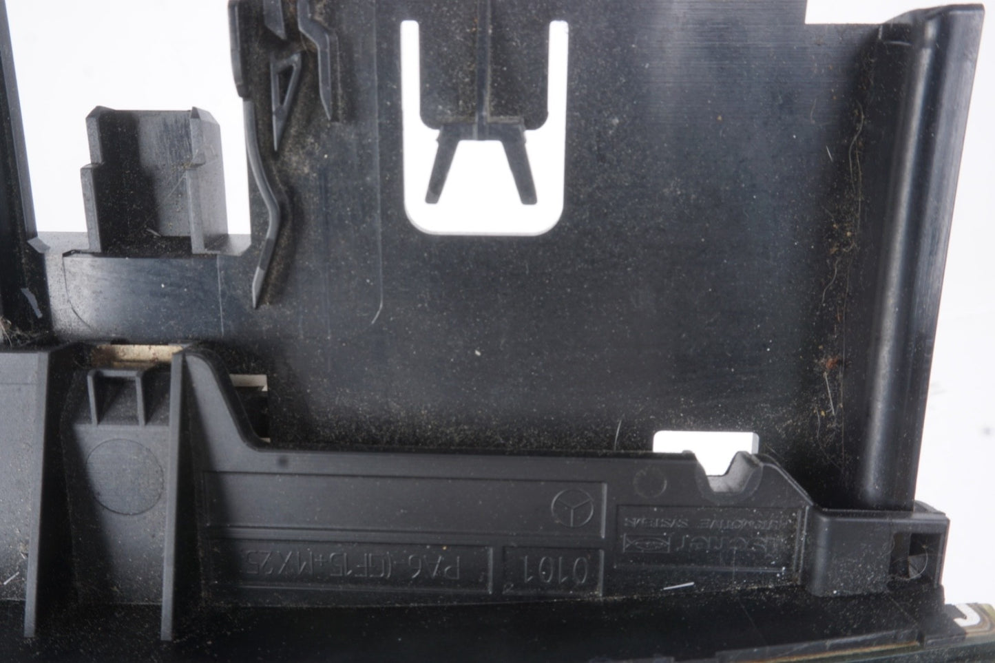 2008 - 2015 OEM Mercedes E350 Center Console Ash Tray Lighter Insert Box Trim