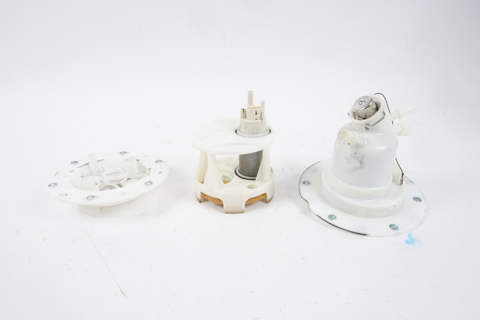12 - 14 Mercedes C300 GAS FUEL PUMP  OEM