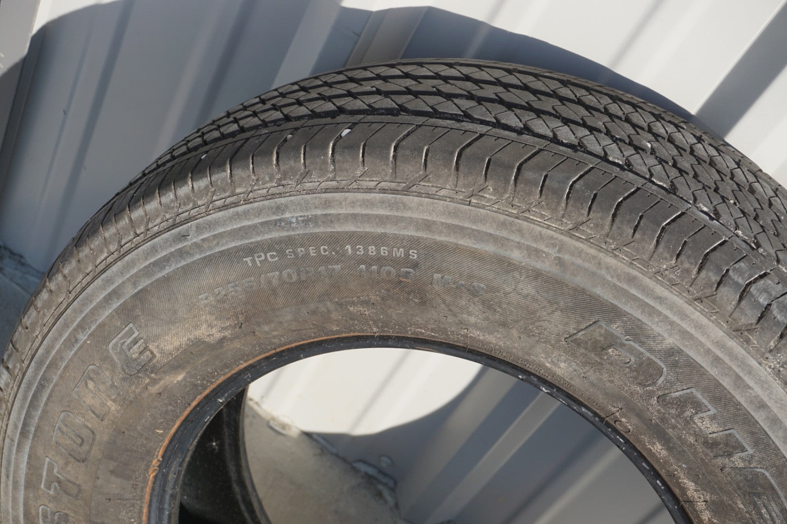 Used 255/70R17 Bridgestone Dueler H/T 684 II 110S - 6/32 - Tire