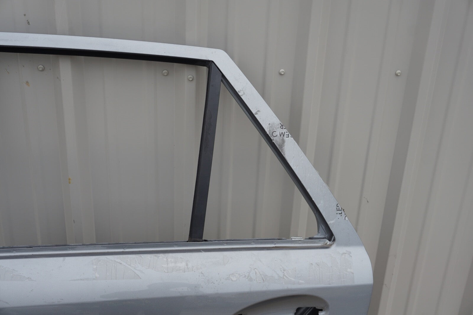 06 - 11 Mercedes W164 ML63 ML350 ML500 REAR LEFT DRIVER SIDE DOOR SHELL OEM