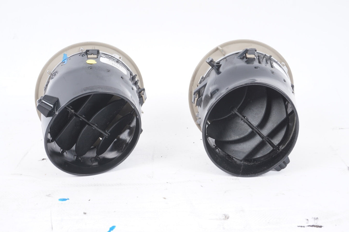 03-12 Mercedes R230 SL500 SL550 Front Side Dash Air A/C Vent Set of 2 Pc OEM