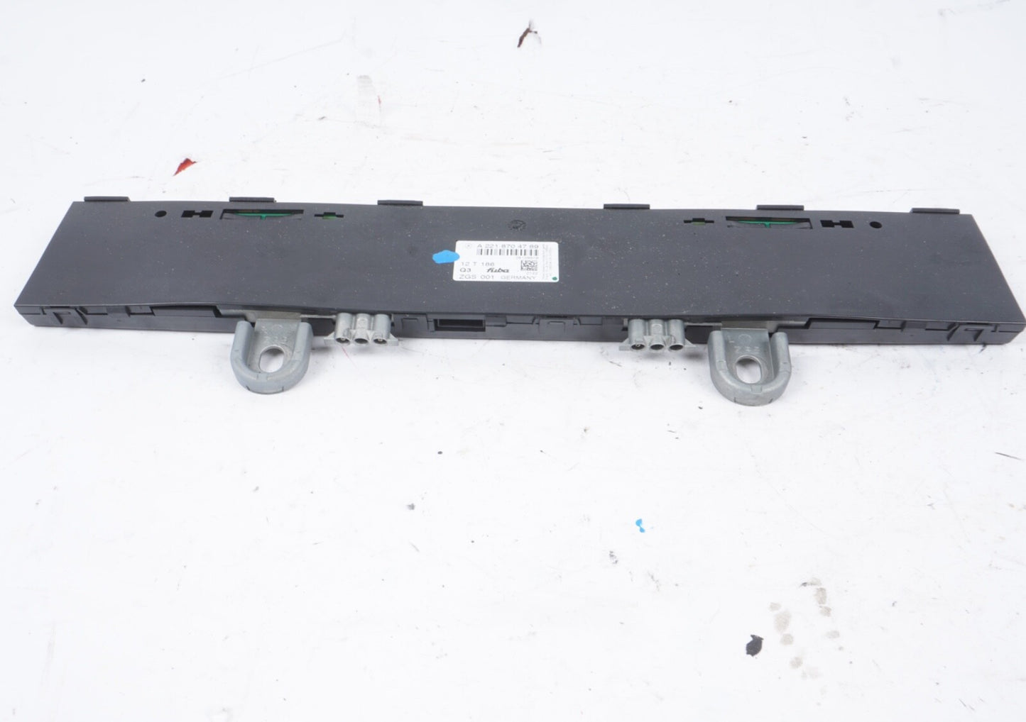 07-13 Mercedes W221 S550 S63 AMG Rear Roof Antenna Amplifier Amp OEM 82k
