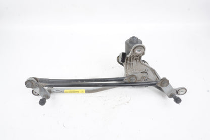 2014 - 2020 Maserati Ghibli 3.0L Front Windshield Wiper Motor Linkage OEM
