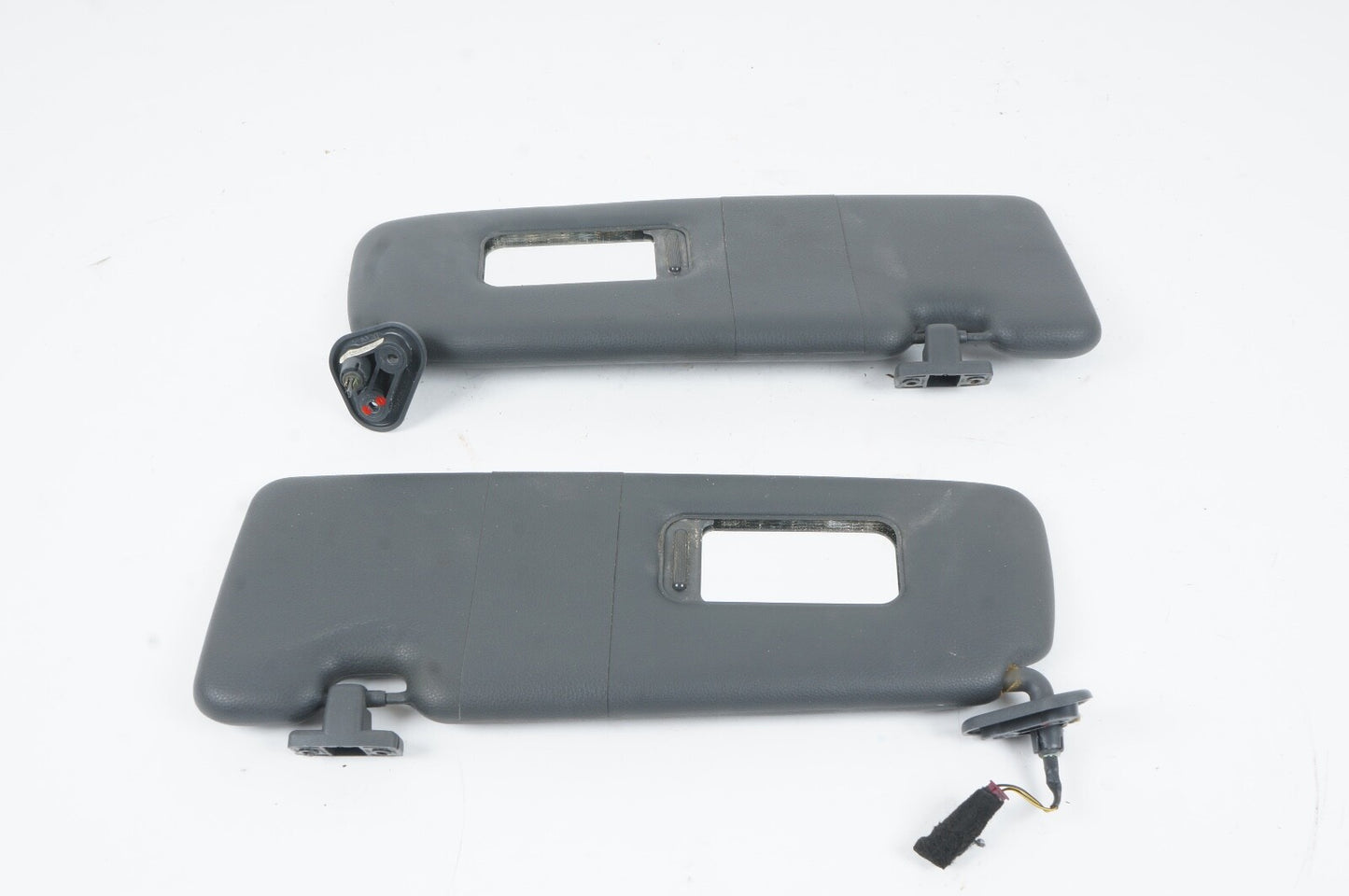 2006 - 2010 BMW E63 650i M6 Interior Sun Visor Left Right Pair