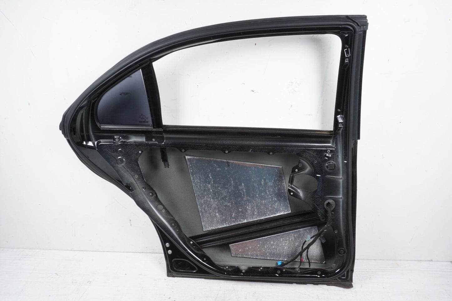 2007 - 2013 MERCEDES-BENZ S550 REAR LEFT DRIVER SIDE DOOR SHELL OEM