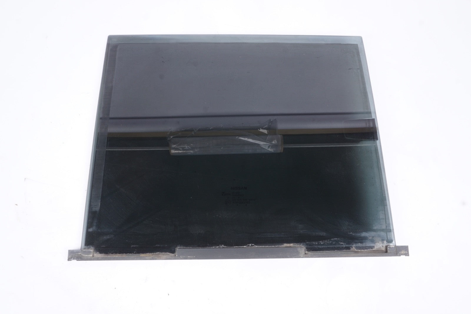 2016-2023 Nissan Titan XD Rear Back Center Window Glass Tempered OEM