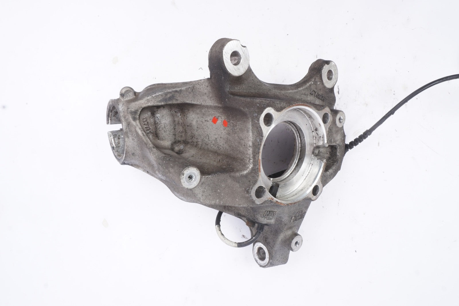 2018 - 2023 BMW X2 F39 X1 F48 RIGHT FRONT KNUCKLE SPINDLE HUB 6876854