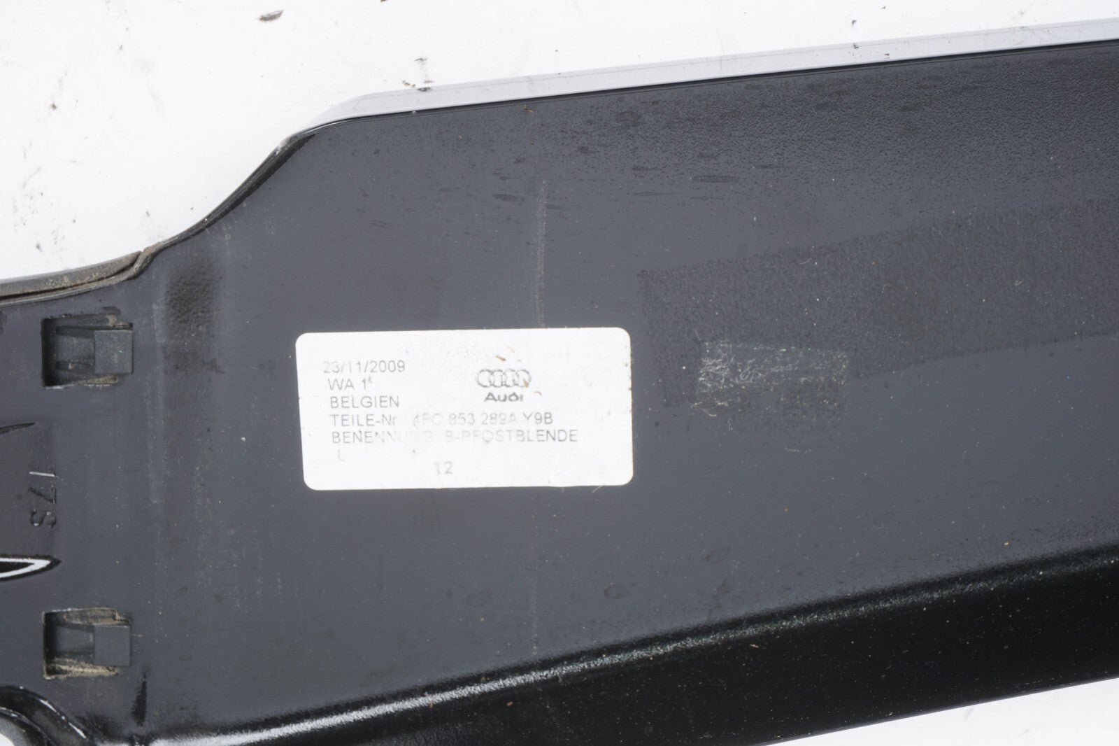 2005 - 2011 Audi A6 Exterior B Pillar Door Trim Molding Left & Right OEM