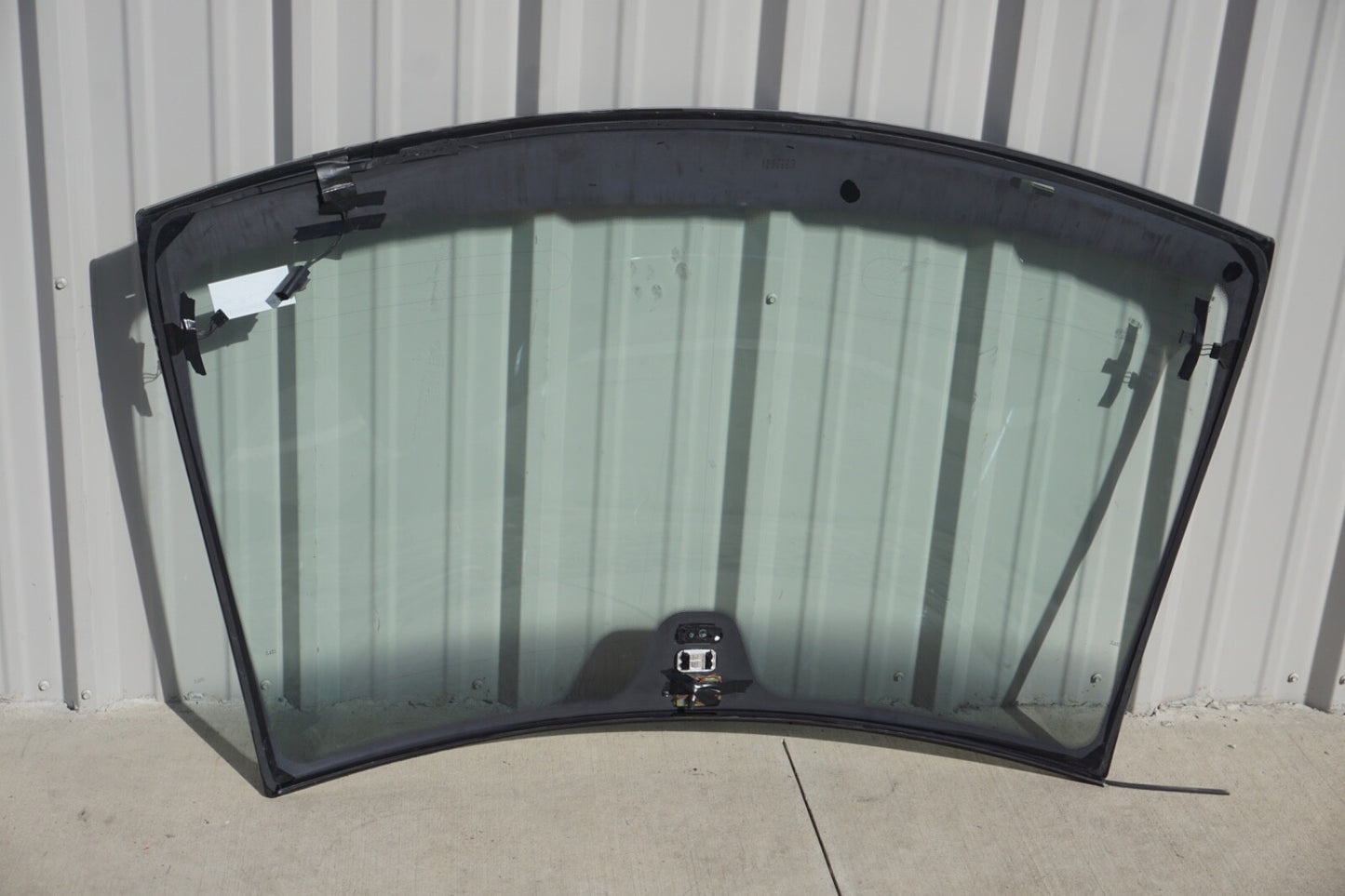 03-04 Mercedes R230 SL500 SL55 AMG Front Windshield Glass Wind Shield OEM