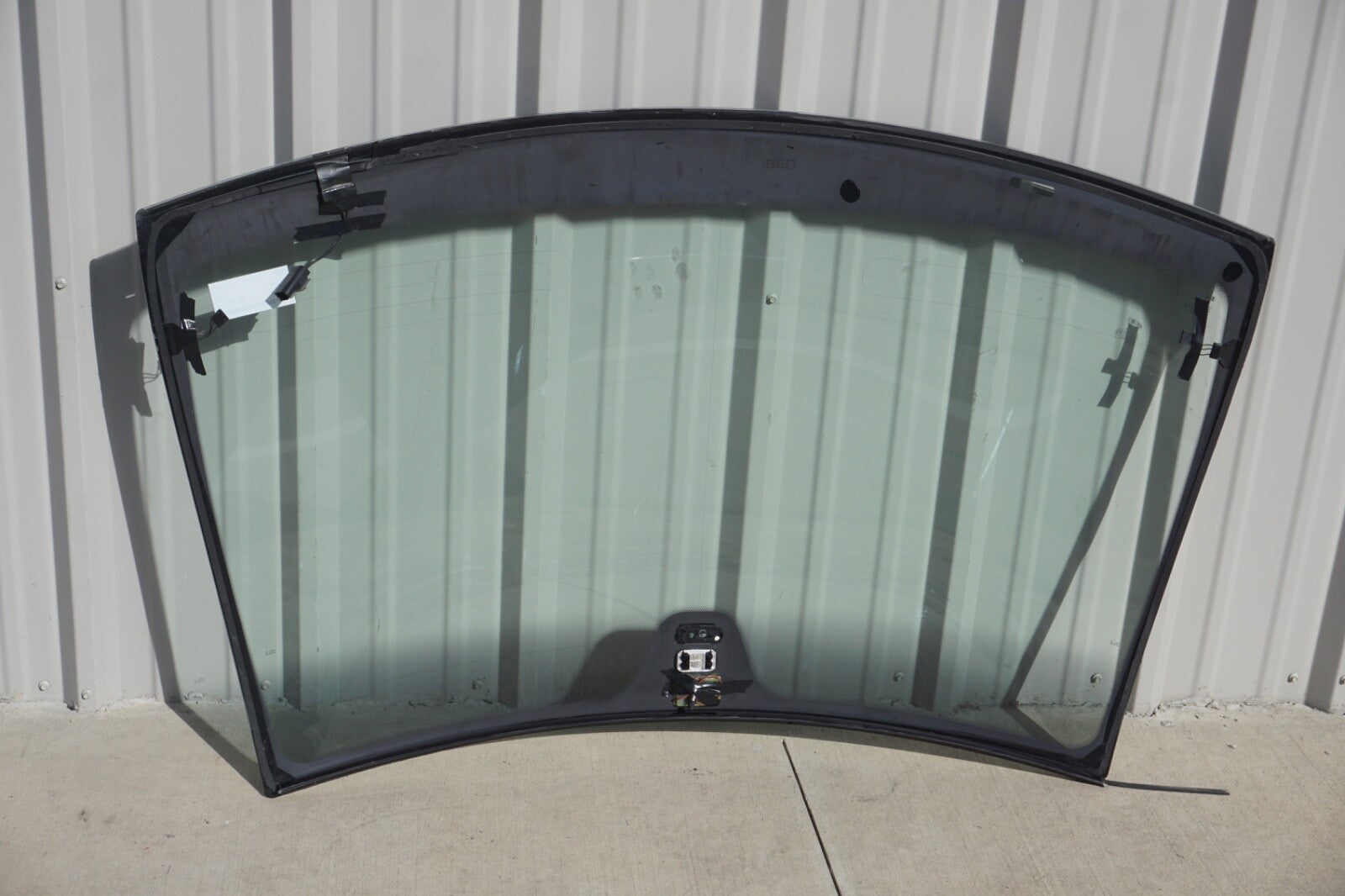 03-04 Mercedes R230 SL500 SL55 AMG Front Windshield Glass Wind Shield OEM
