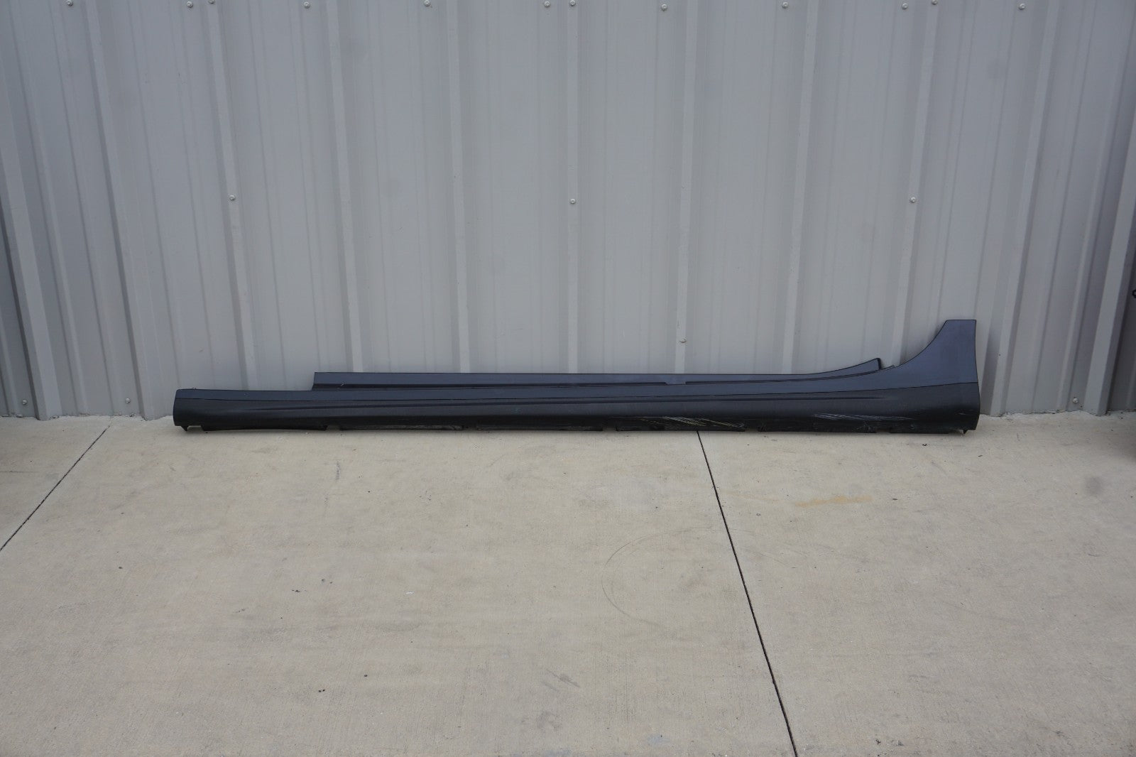 2014 - 2022 Maserati Ghibli Left Driver Side Rocker Panel Skirt Molding OEM