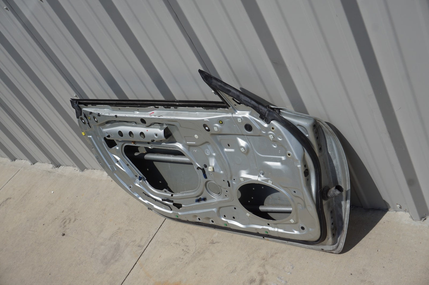 2002 - 2010 LEXUS SC430 FRONT RIGHT DRIVER SIDE DOOR SHELL OEM
