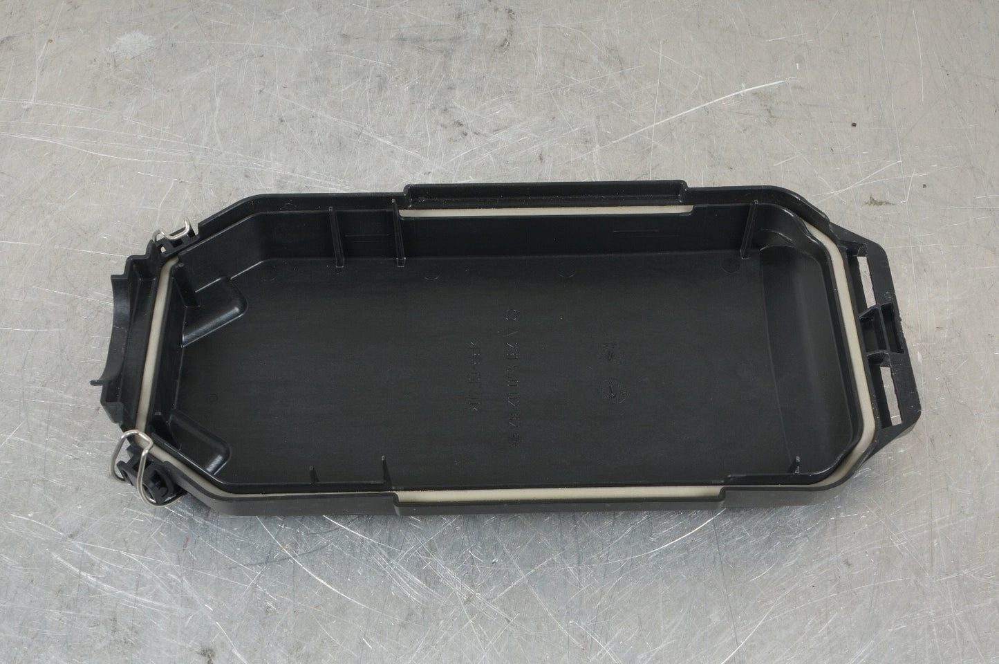 MERCEDES R231 SL-CLASS RIGHT ENGINE MOTOR BAY COMPUTER RELAY FUSE BOX COVER