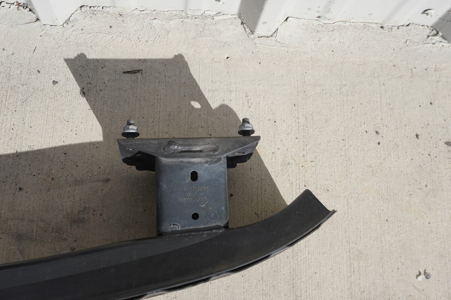 11-17 Mercedes W207 E350 E550 Convertible Coupe Rear Bumper Reinforcement  OEM