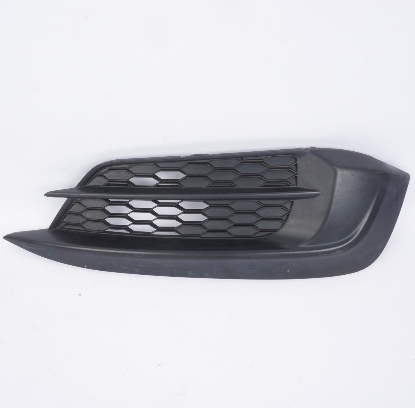 2016-2018 HONDA CIVIC OEM FRONT BUMPER RIGHT RH BEZEL TRIM 71103-TBA-A0