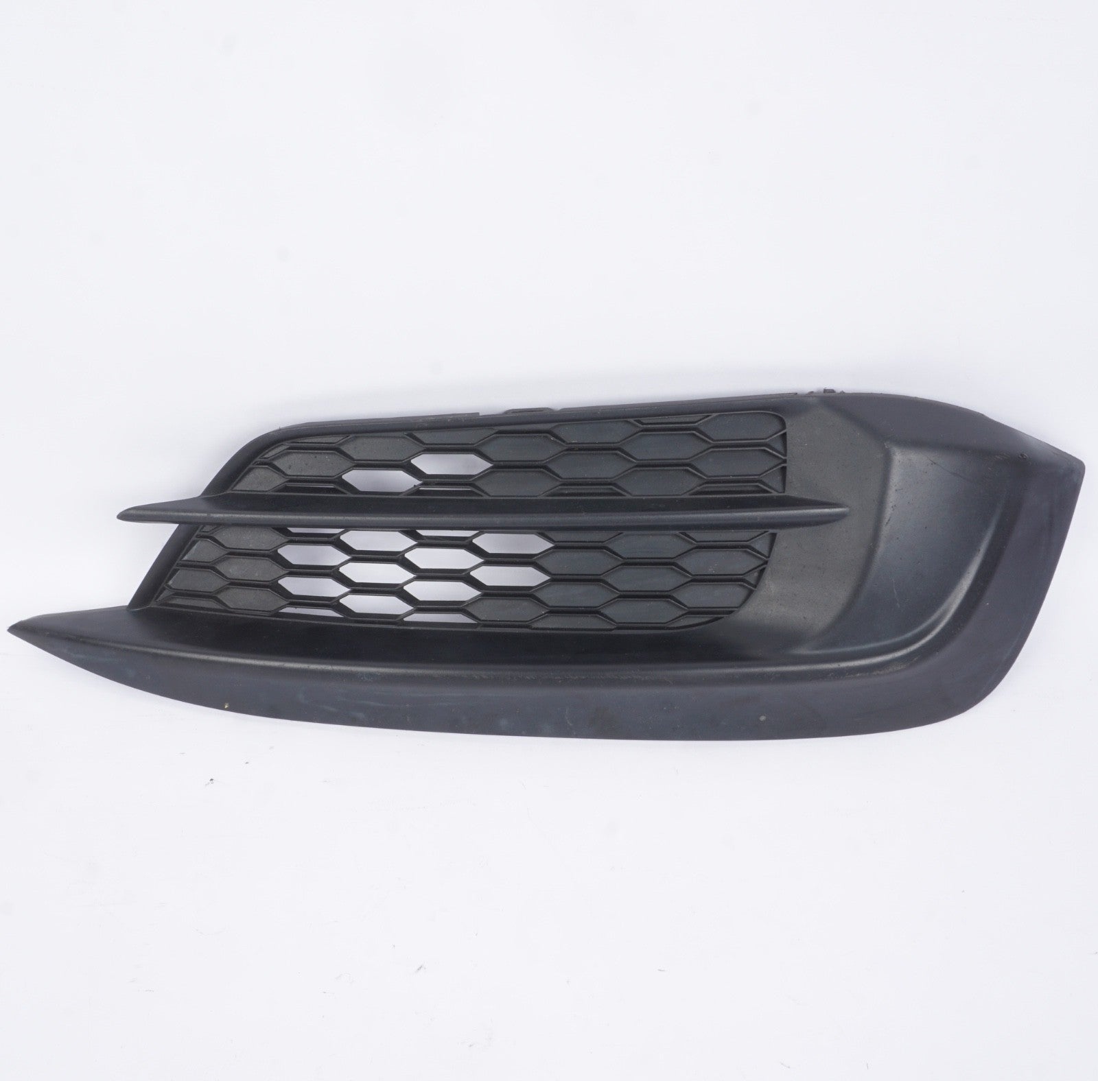 2016-2018 HONDA CIVIC OEM FRONT BUMPER RIGHT RH BEZEL TRIM 71103-TBA-A0