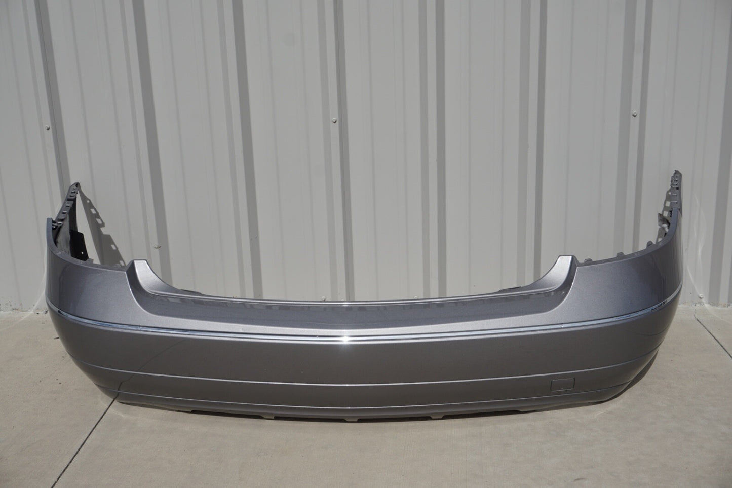 2010 2011 2012 2013 MERCEDES E350 CONVERTIBLE  COUPE REAR BUMPER COVER OEM