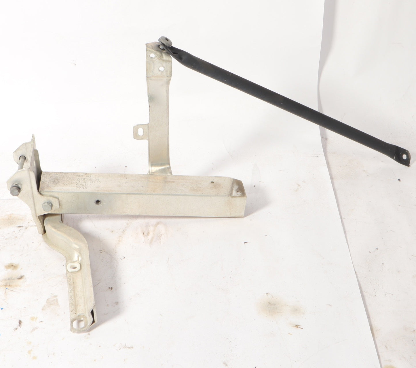 2012 - 2019 BMW 640i 650i Front Bumper Deformation Bracket Left OEM Used