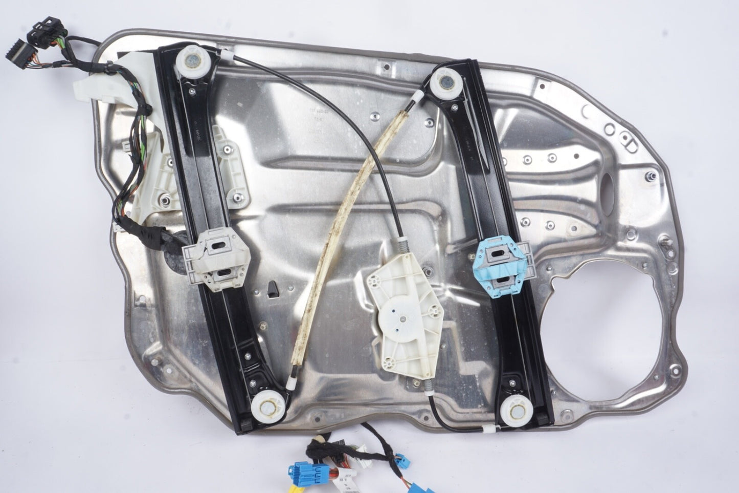 2007-2013 MERCEDES S550 W221 FRONT PASSENGER DOOR WINDOW REGULATOR & CARRIER OEM