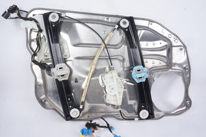 2007-2013 MERCEDES S550 W221 FRONT PASSENGER DOOR WINDOW REGULATOR & CARRIER OEM