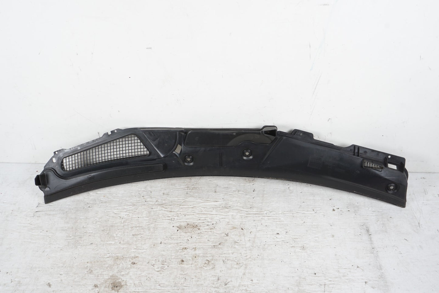 14 - 17 Mercedes S550 W222 Front Windshield Cowl Panel Trim Cover 2228300028 OEM