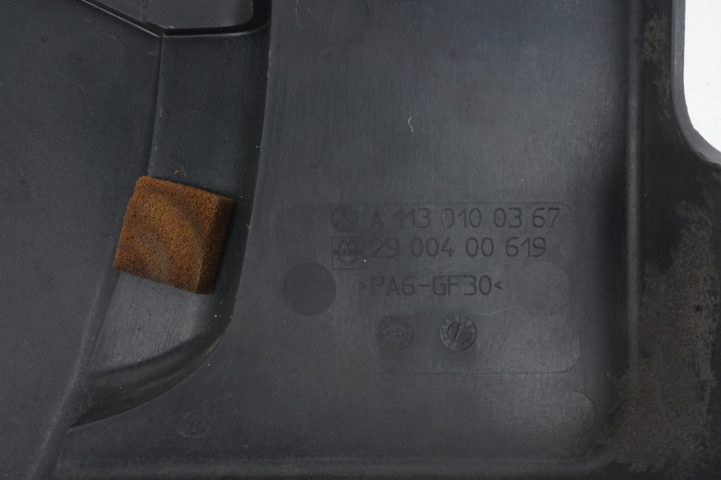 2000 - 2006 Mercedes SL500 S550 R230 Engine Motor Cover Panel 1130101367 Oem