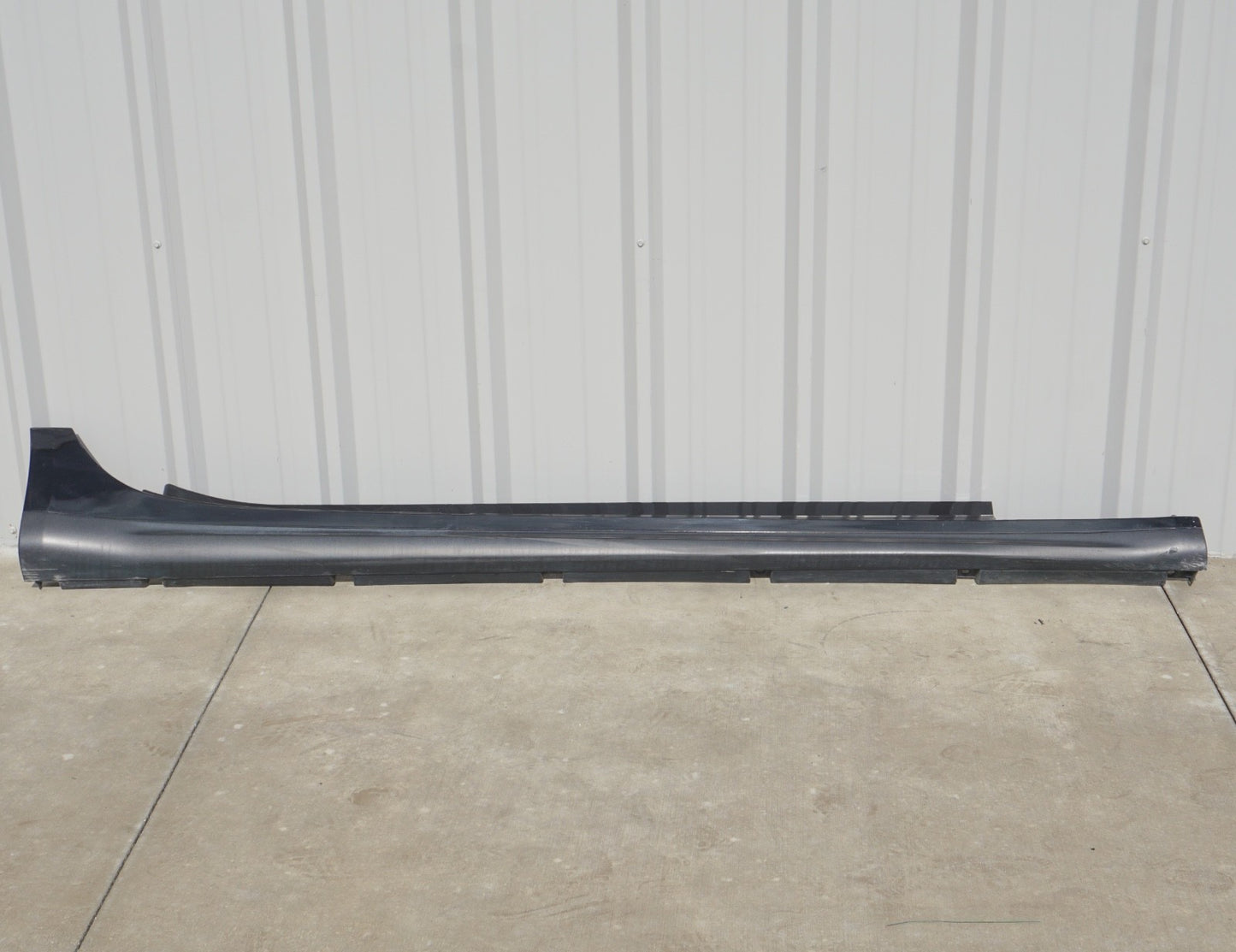 2014-2019 MASERATI GHIBLI SQ4 RIGHT PASSENGER SIDE SKIRT ROCKER PANEL MAROON OEM