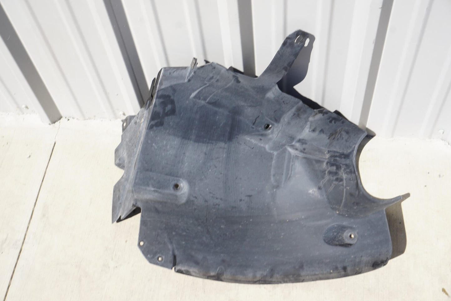 10-15 Mercedes W207 E350 Coupe Front Left Driver Fender Liner Splash OEM