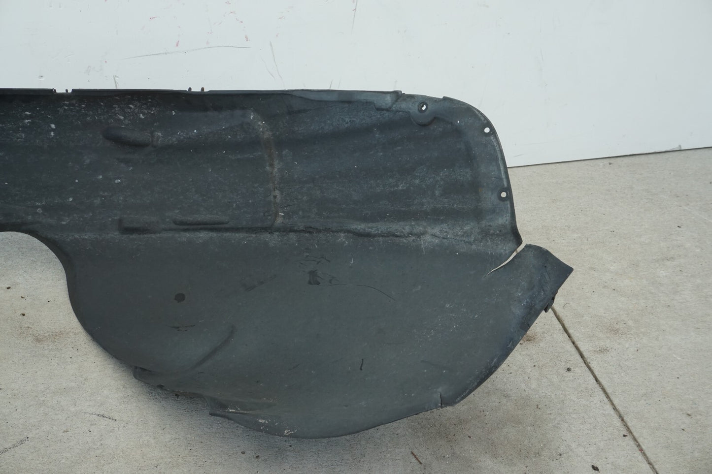 2006-2013 VOLVO C70 T5 FRONT LEFT DRIVER SIDE FENDER LINER SPLASH SHIELD OEM
