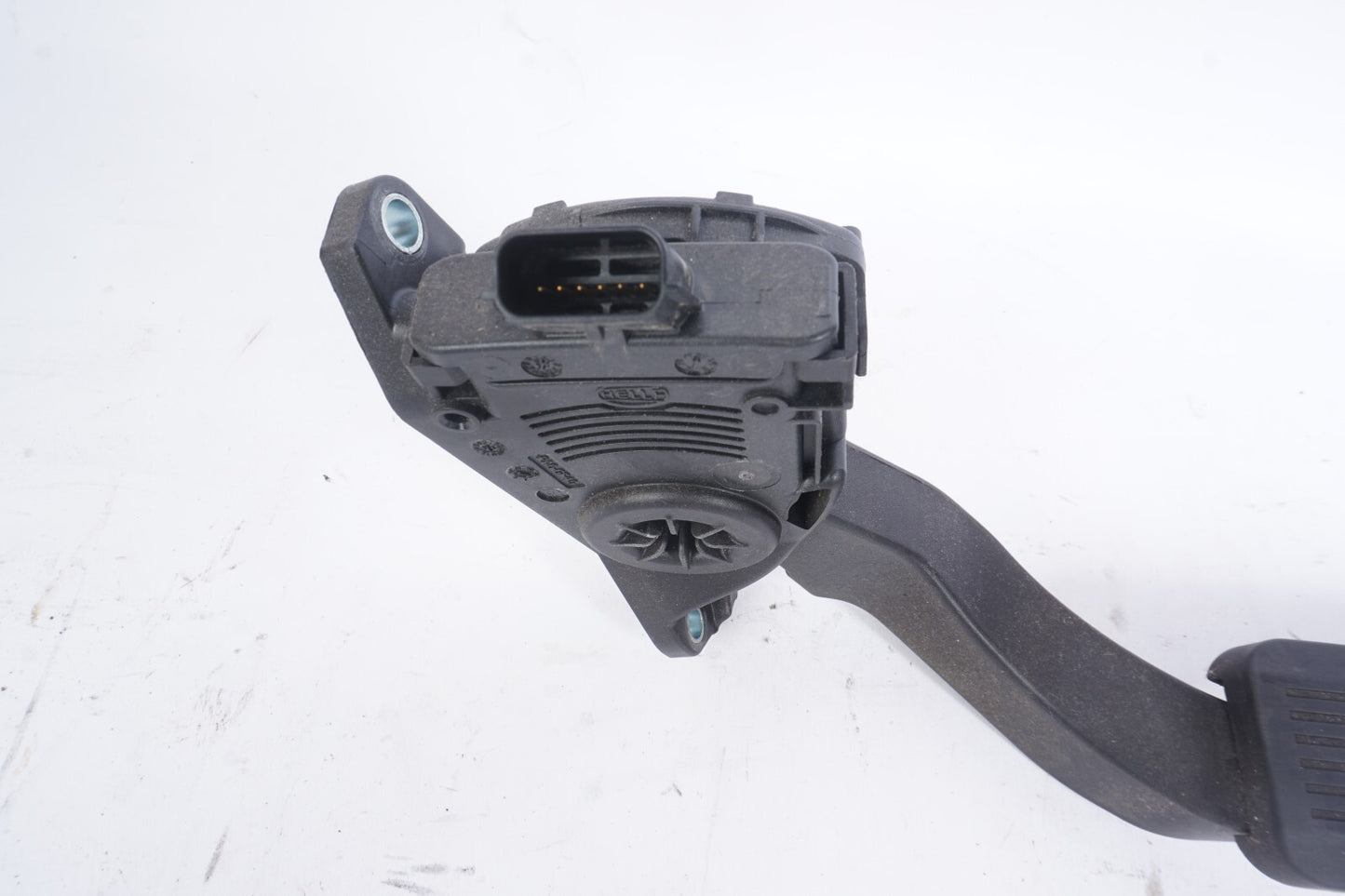2014-2017 Maserati Ghibli Gas Accelerator Pedal 04861714  OEM