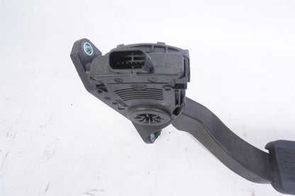 2014-2017 Maserati Ghibli Gas Accelerator Pedal 04861714  OEM