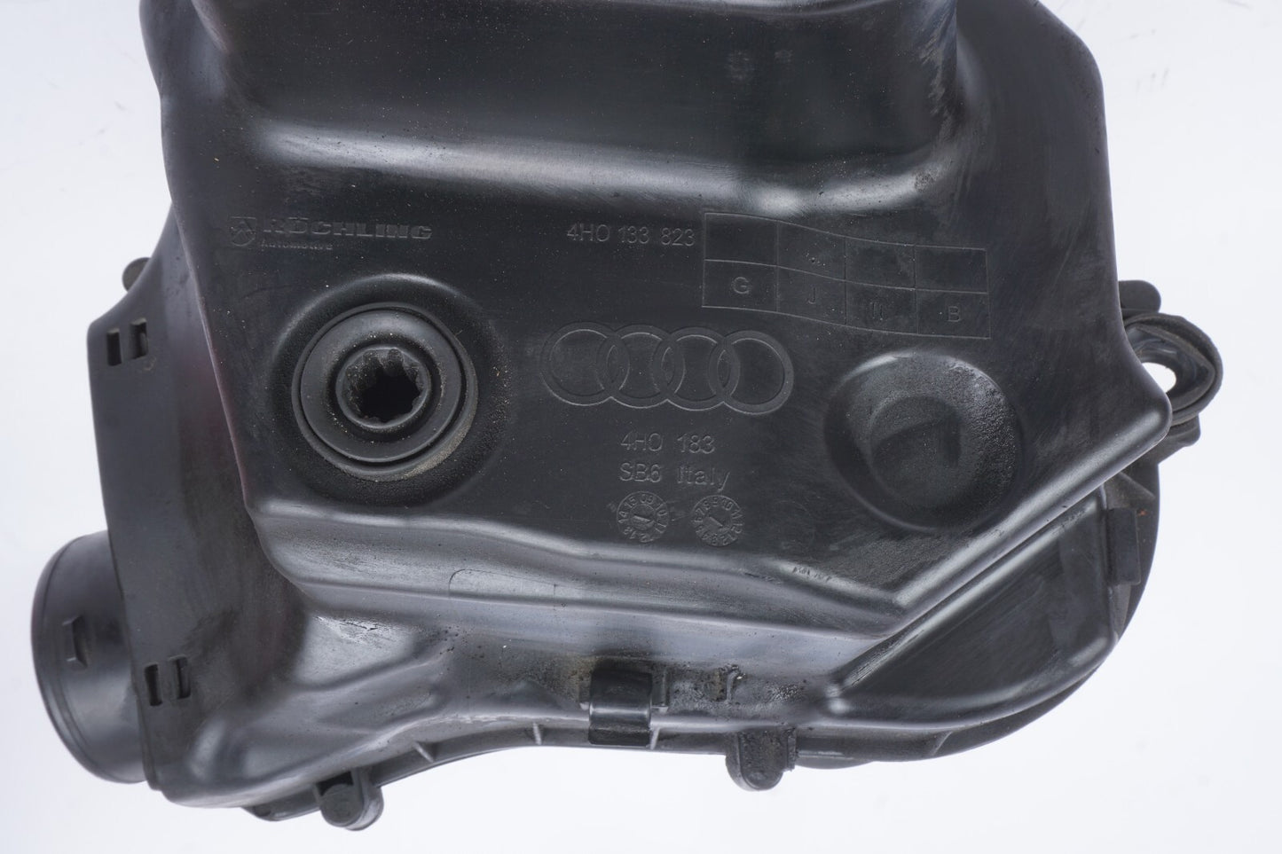 2011 - 2018 Audi A8L A8 3.0l Left  Air Cleaner Filter Box Driver Side OEM