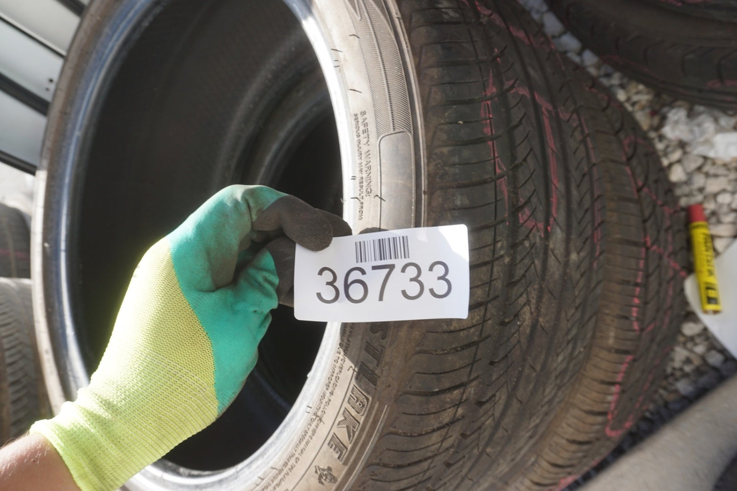 P275/70R17 Kumho Road Venture AT51 Takeoff 114 R Used 10/32 - PAIR