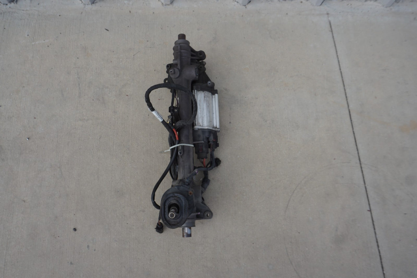 12-22 Volkswagen Passat Power Steering Rack 561423051M OEM