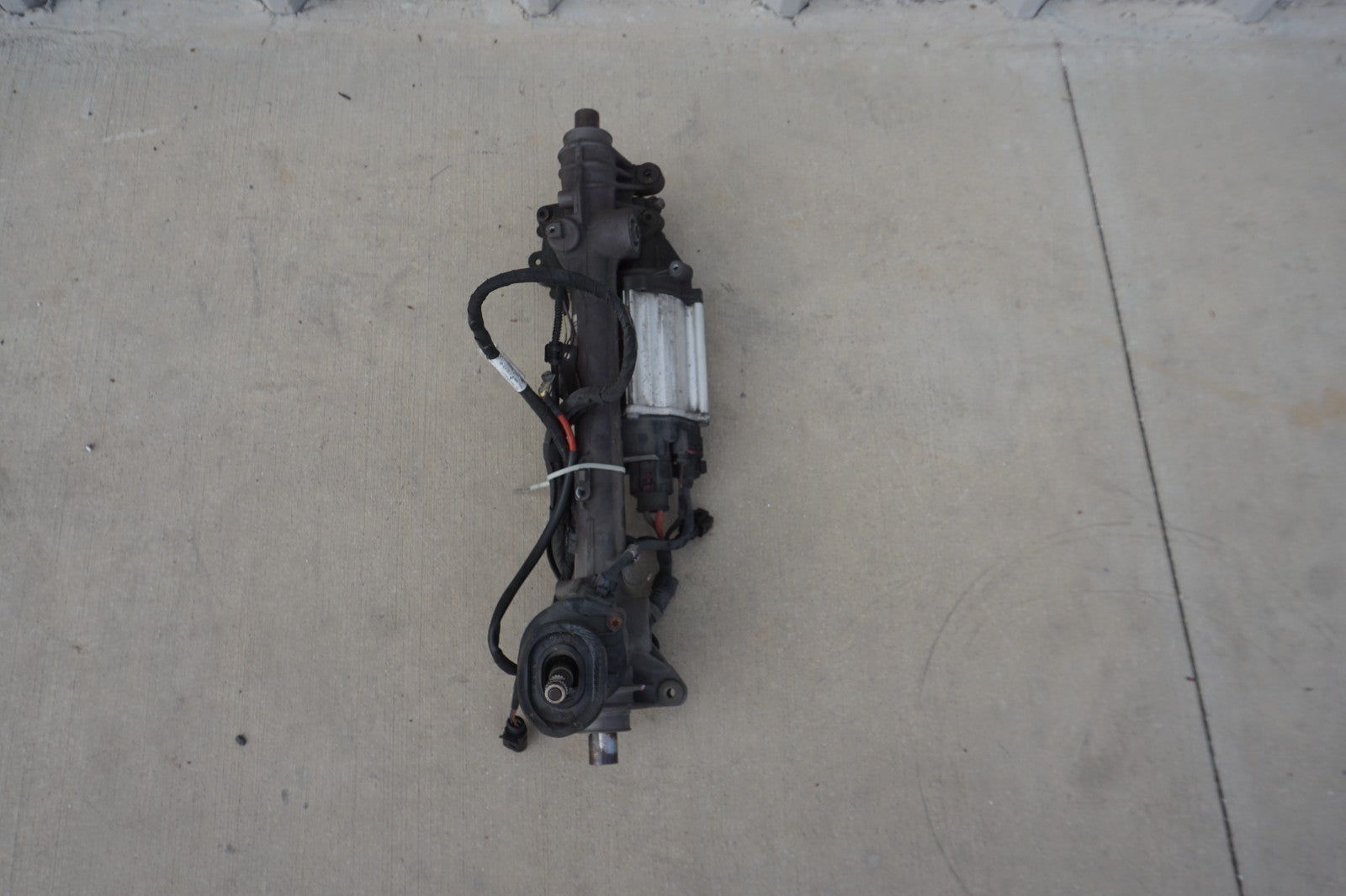 12-22 Volkswagen Passat Power Steering Rack 561423051M OEM