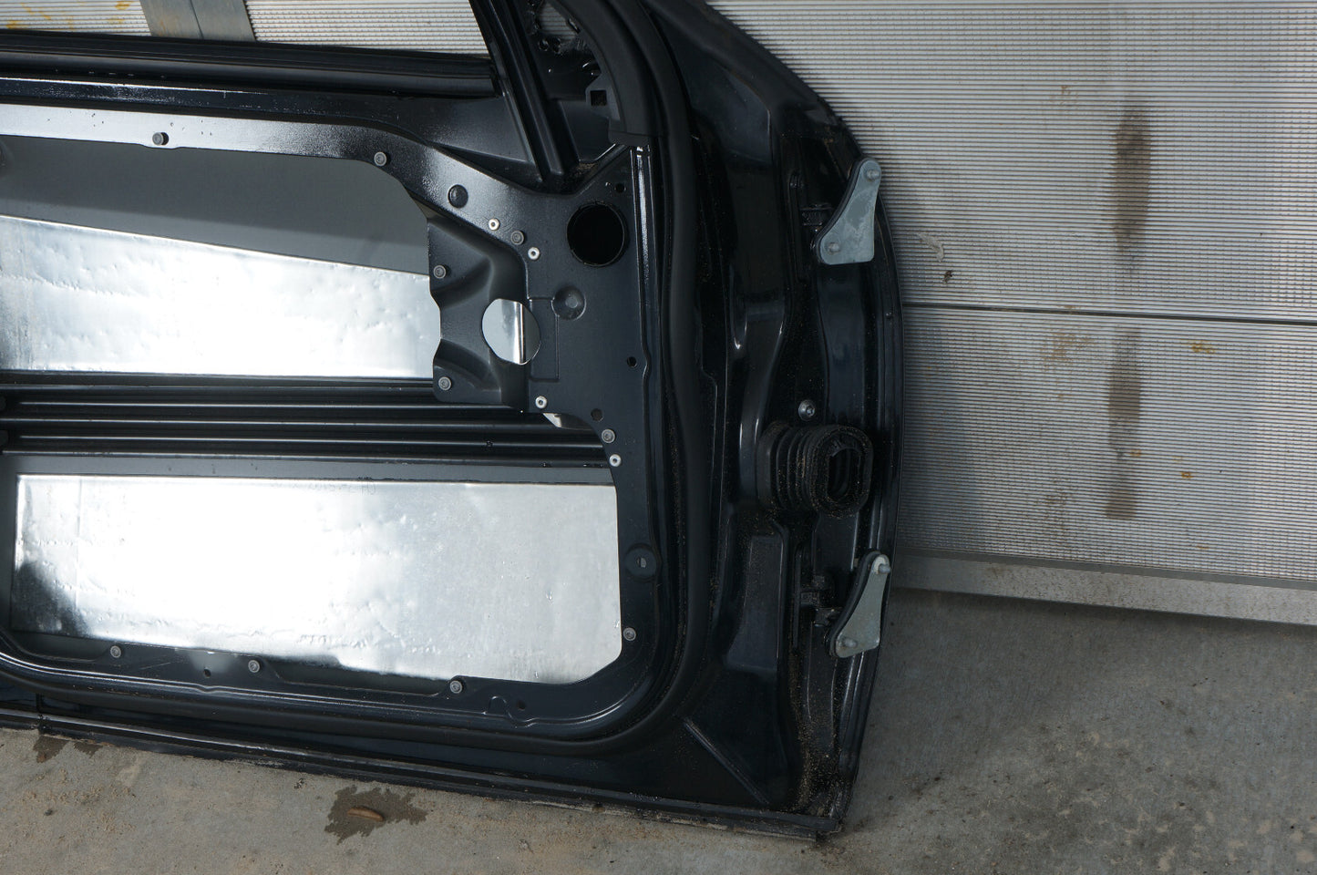 2007 - 2013 MERCEDES-BENZ S550 FRONT LEFT DRIVER SIDE DOOR SHELL OEM