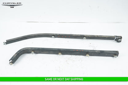 17-20 CHRYSLER PACIFICA REAR RIGHT SLIDING DOOR UPPER & LOWER ROLLER TRACK OEM