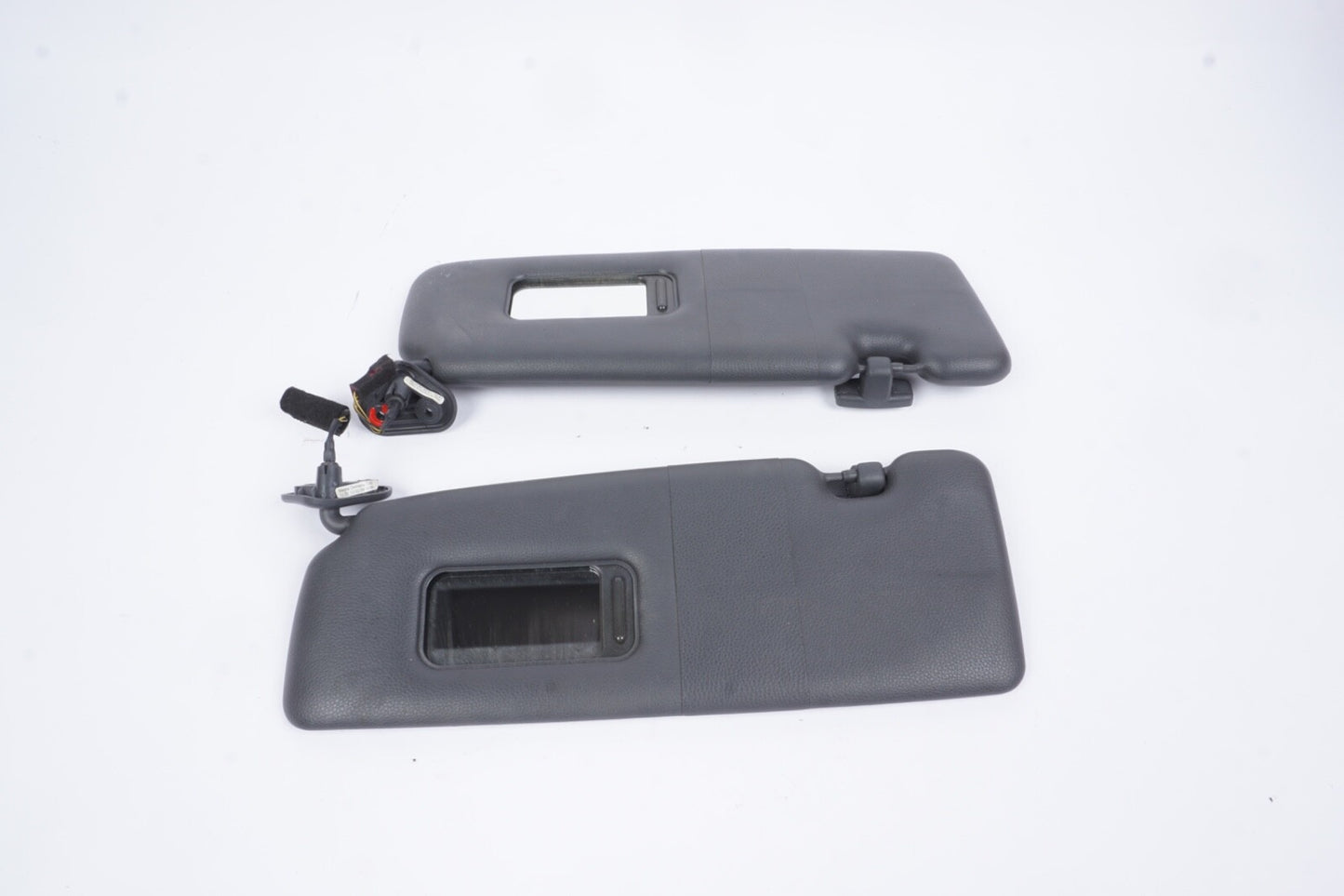 04-10 BMW 650i E64 Convertible Front Left Right Side Sun Visor OEM PAIR