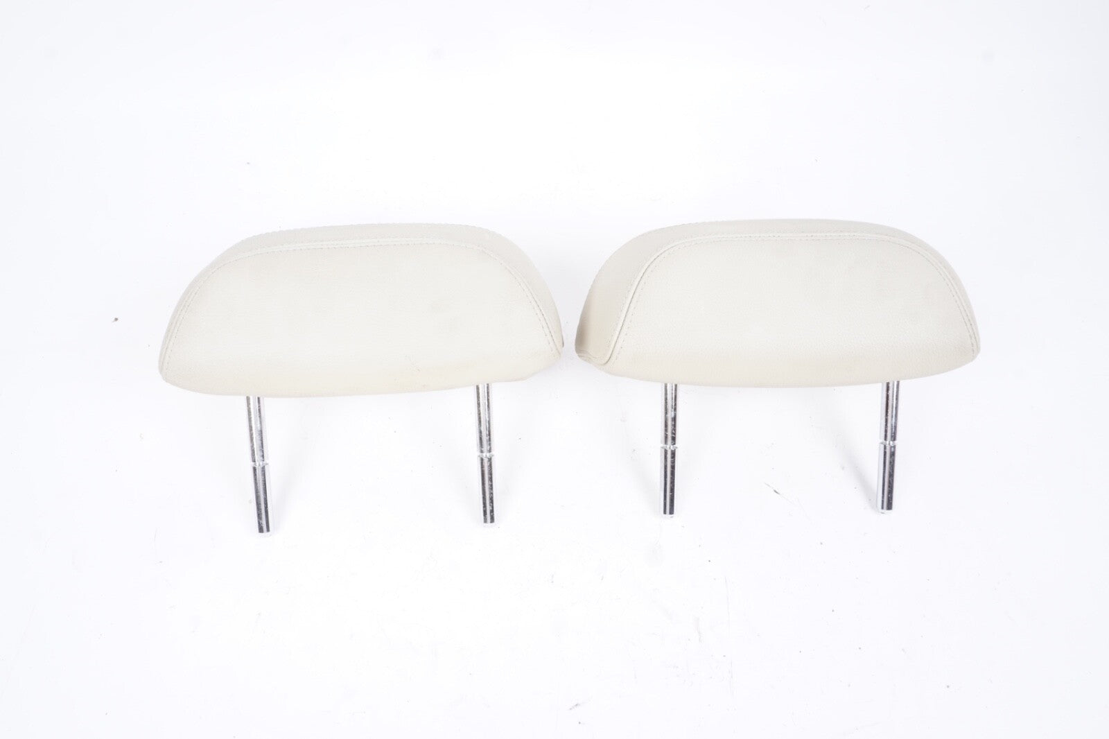 06-10 BMW E63 E64 650i M6 Rear LEFT RIGH Side Headrest Head Rest Cushion Pad OEM