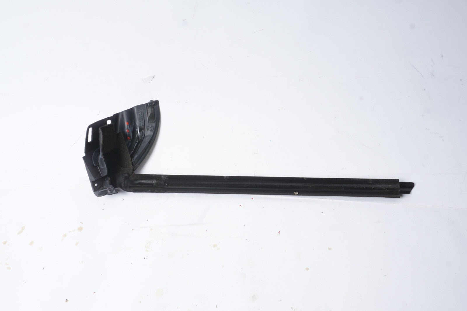 03-12 Mercedes R230 SL550 SL500 Rear Left Door Window Weather Seal Molding Oem
