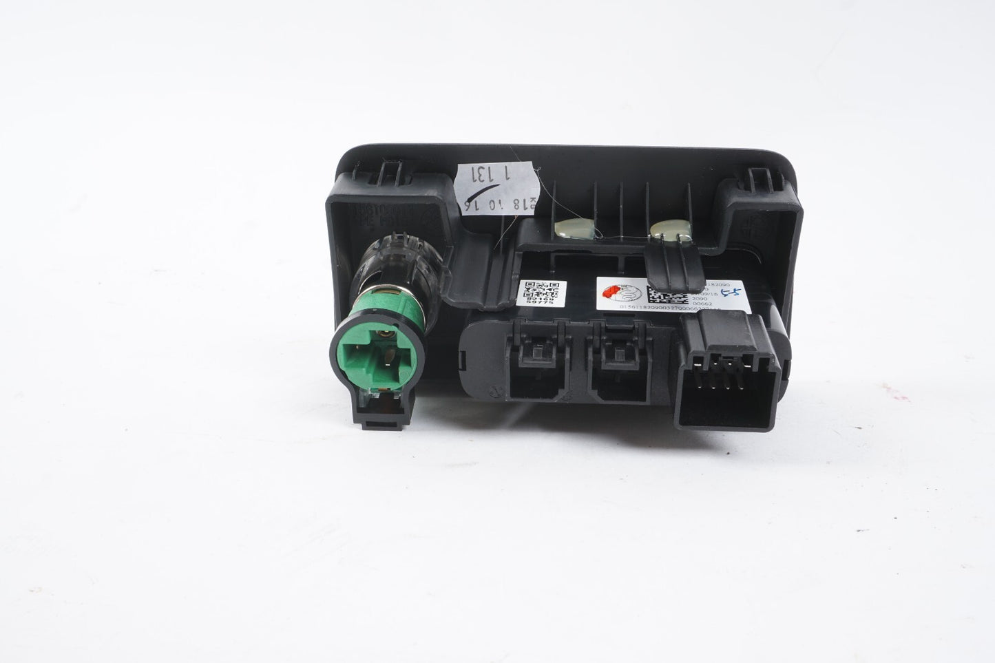 17 - 22 Alfa Romeo Giulia  USB CHARGER PORT 12V SOCKET TRIM  OEM