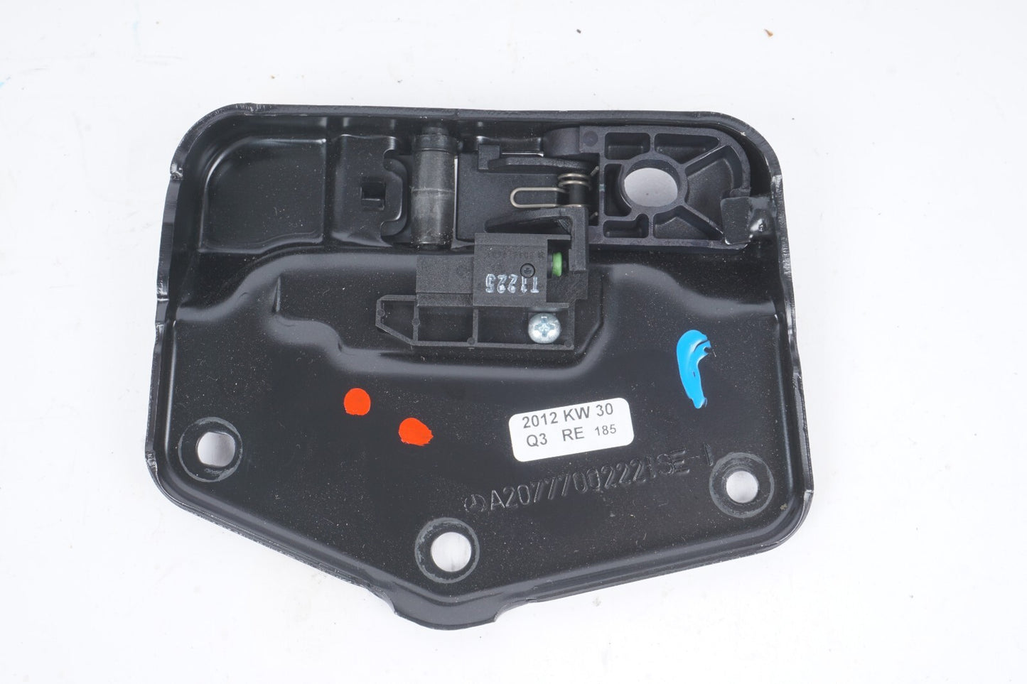 10-17 Mercedes E350 E550 Convertible Front Top Roof Lock Latch  Left & Right OEM