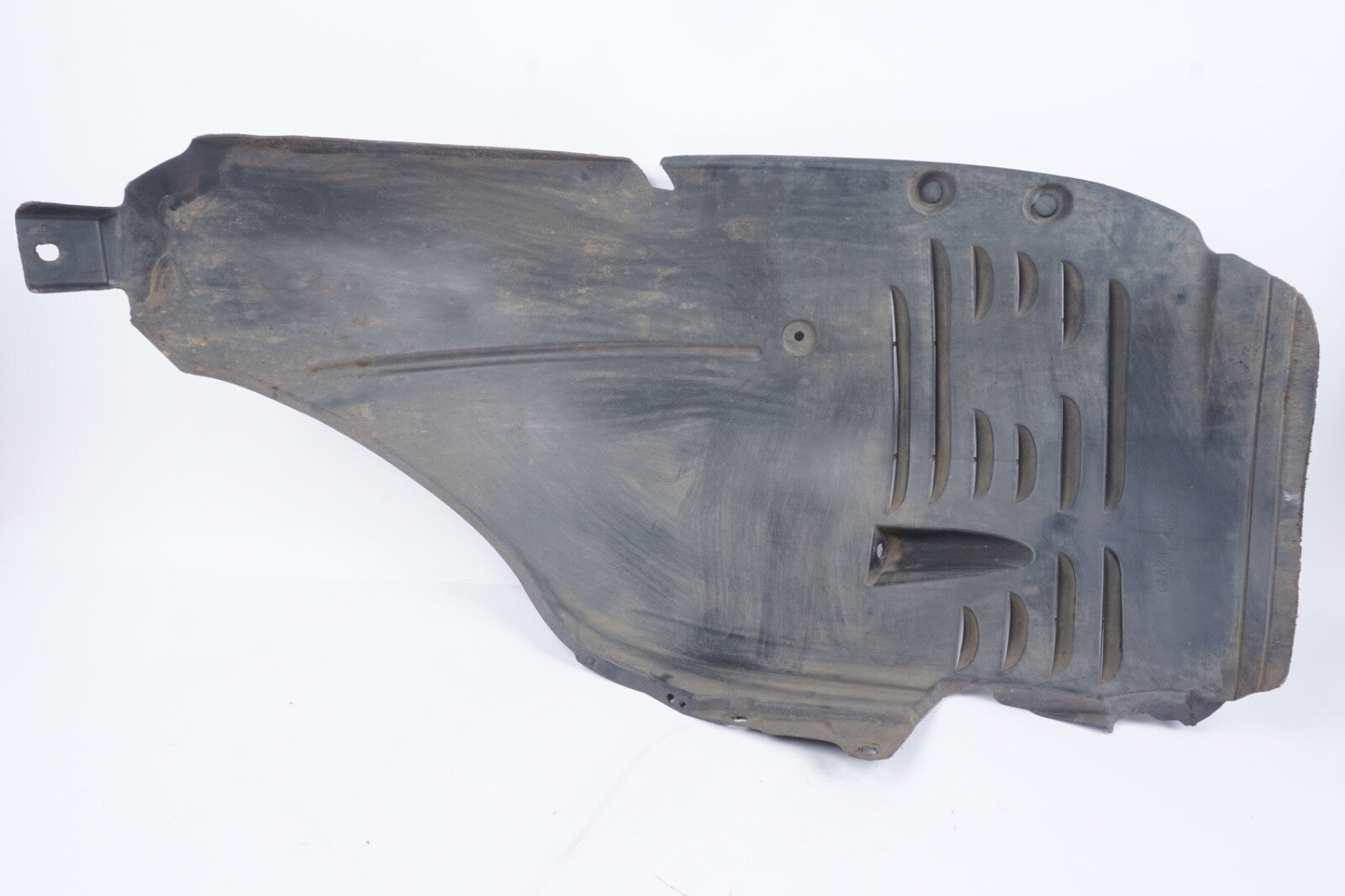 2007 - 2009 MERCEDES W221 S550 FRONT RIGHT FENDER LINER OEM A2216900830