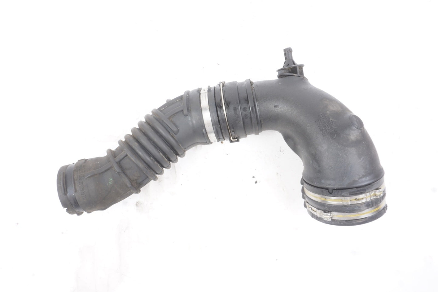 2014 - 2017 Maserati Ghibli Right Air Intake Inlet Resonator Sleeve Hose Tube
