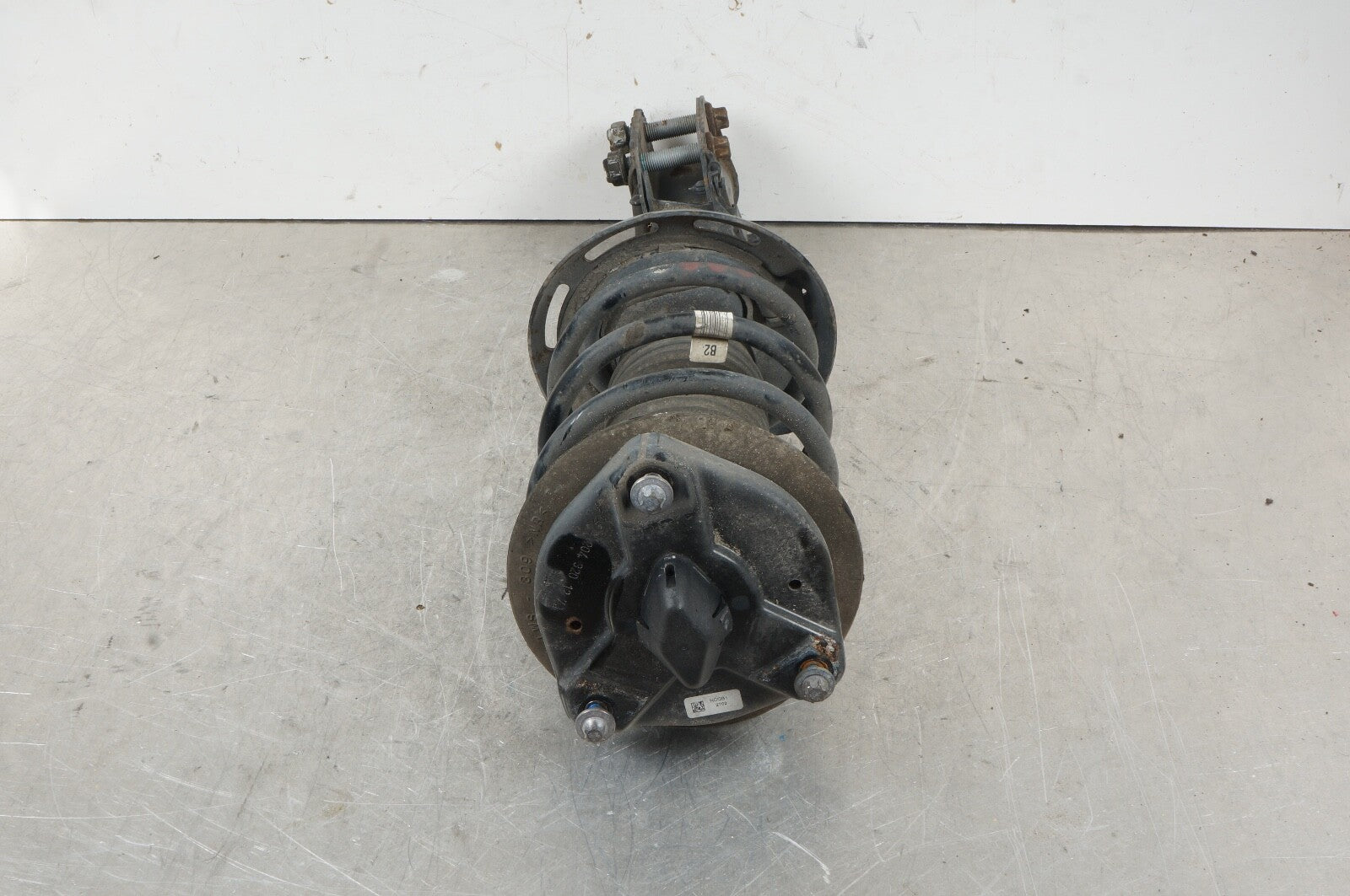08-14 Mercedes W204 C300 C350 4Matic Front Right or Left Side Shock Strut OEM