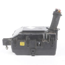 2014 - 2017 Maserati Ghibli RWD 3.0 Engine Bay Fuse Box OEM